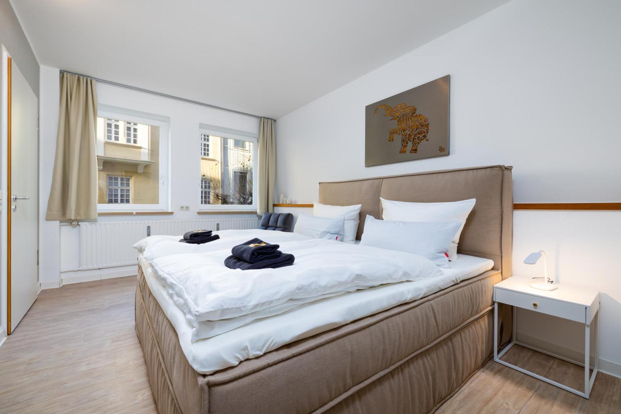 Primero City-Loftdomizil Innenstadt 84Qm Mit Grosser Gemeinschaftsterrasse Augsburgo Exterior foto